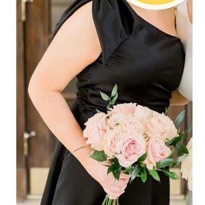 Size 18 but made to fit size 14. Can be taken out to fit 18 again